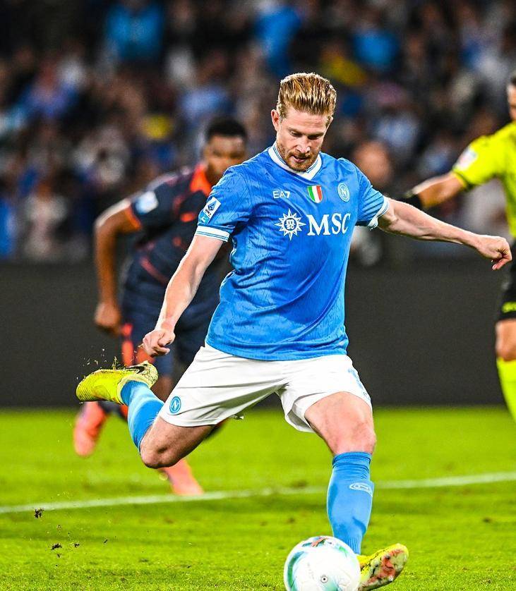 意甲领头羊易主!德布劳内点射+伤退,那不勒斯3-1国米争议声中登顶